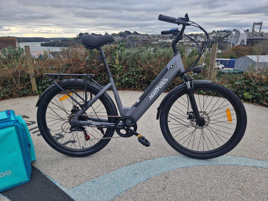 a step-through e-bike suitable for a hire business